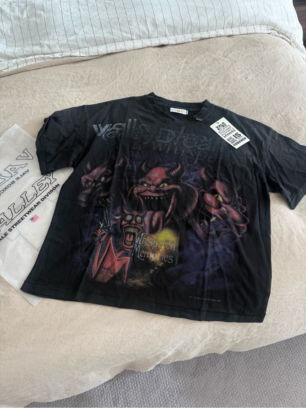 Vale Forever Short-Sleeve Graphic Tee